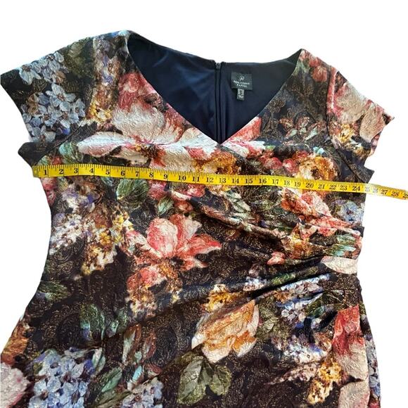 Adrianna Papell Floral Surplice Dress - Size 22 - Picture 5 of 15